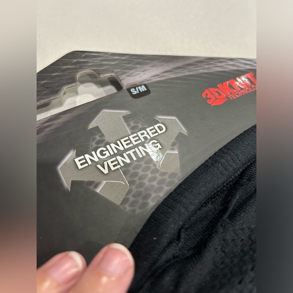 Gordini Define Neck Warmer Unisex S/M Black Midweight Ergoknit Fabric NWT - Picture 3 of 8